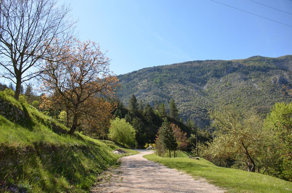 Camping Calme Et Nature กาสเตลลาน ภายนอก รูปภาพ