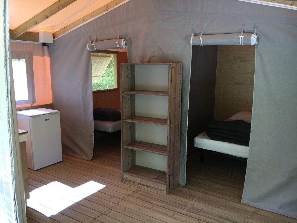 Camping Calme Et Nature กาสเตลลาน ภายนอก รูปภาพ